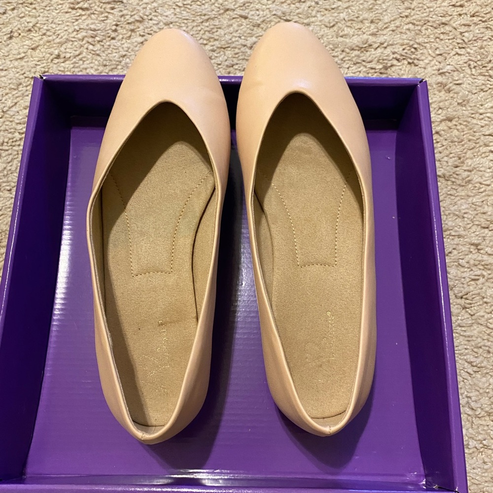 Gently used blush pink low wedges